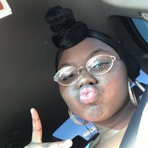 Meet your Posher, Kennedy